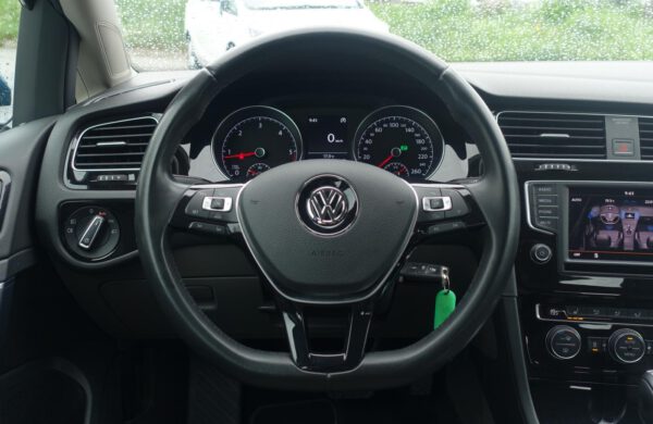 Volkswagen Golf 2.0 TDi Highline DSG Bi-Xenon, nabídka A161/21