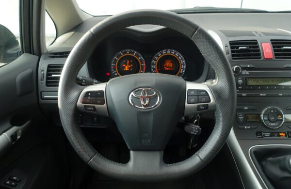 Toyota Auris 1.6i VALVEMATIC, KOUPENO V ČR, nabídka A218/20