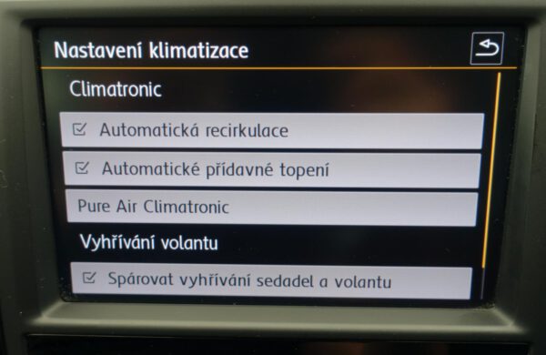 Volkswagen Passat 2.0 TDi Highline 140 kW Bi-XENONY, nabídka A49/21