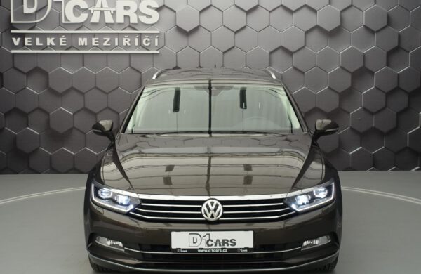 Volkswagen Passat 2.0 TDi Highline 140 kW Bi-XENONY, nabídka A49/21