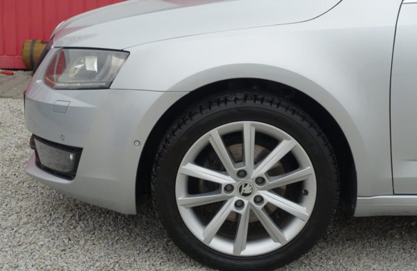 Škoda Octavia 1.6TDi DSG Elegance NAVI,Bi- XENONY, nabídka AV19/19