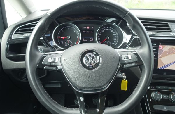 Volkswagen Touran 2.0 TDi Highline, nabídka e6c9ad7b-afc3-41b1-988f-0f1f54f30306