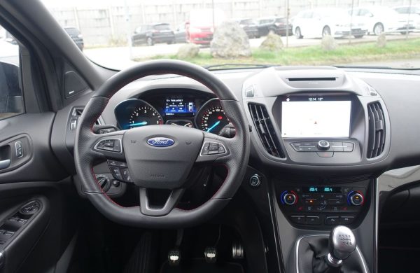 Ford Kuga 2.0 TDCi ST-Line, nabídka bc56c76a-58b6-43a3-a46c-744cd8811c4e