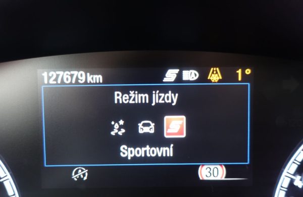 Ford Focus 2.0 ST-Line 140 kW LED SVĚTLA, nabídka 56bc45b6-4cba-4f8a-b3e9-f0542c7123e1