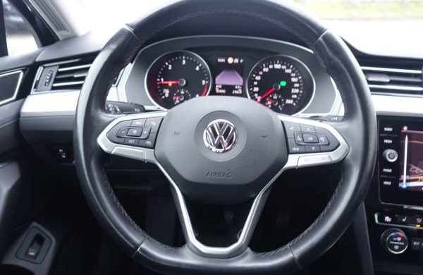 Volkswagen Passat 2.0 TDi LED SVĚTLA, ACC, DSG, nabídka fc6fa4c4-7d52-4d93-8bcc-147d297ff8c9