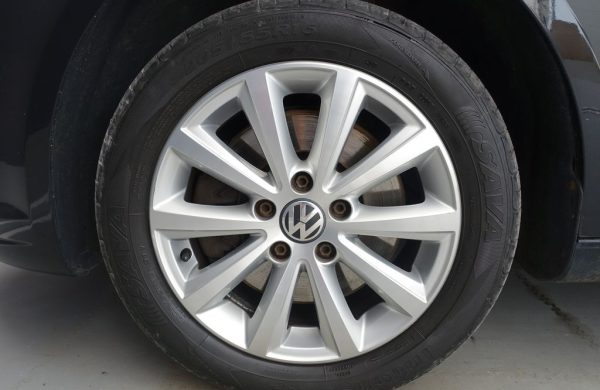 Volkswagen Touran 2.0 TDi Highline, nabídka 729d8afd-b15d-4d91-a9d0-2c6bc7e1419a